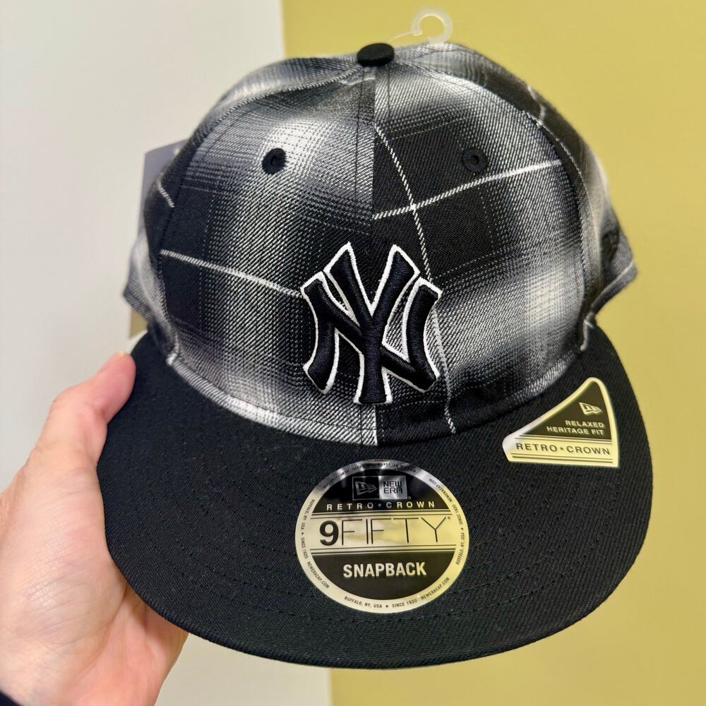 New York Yankees Plaid Hat New Era MLB Black White Check Flat Brim Snap back NEW